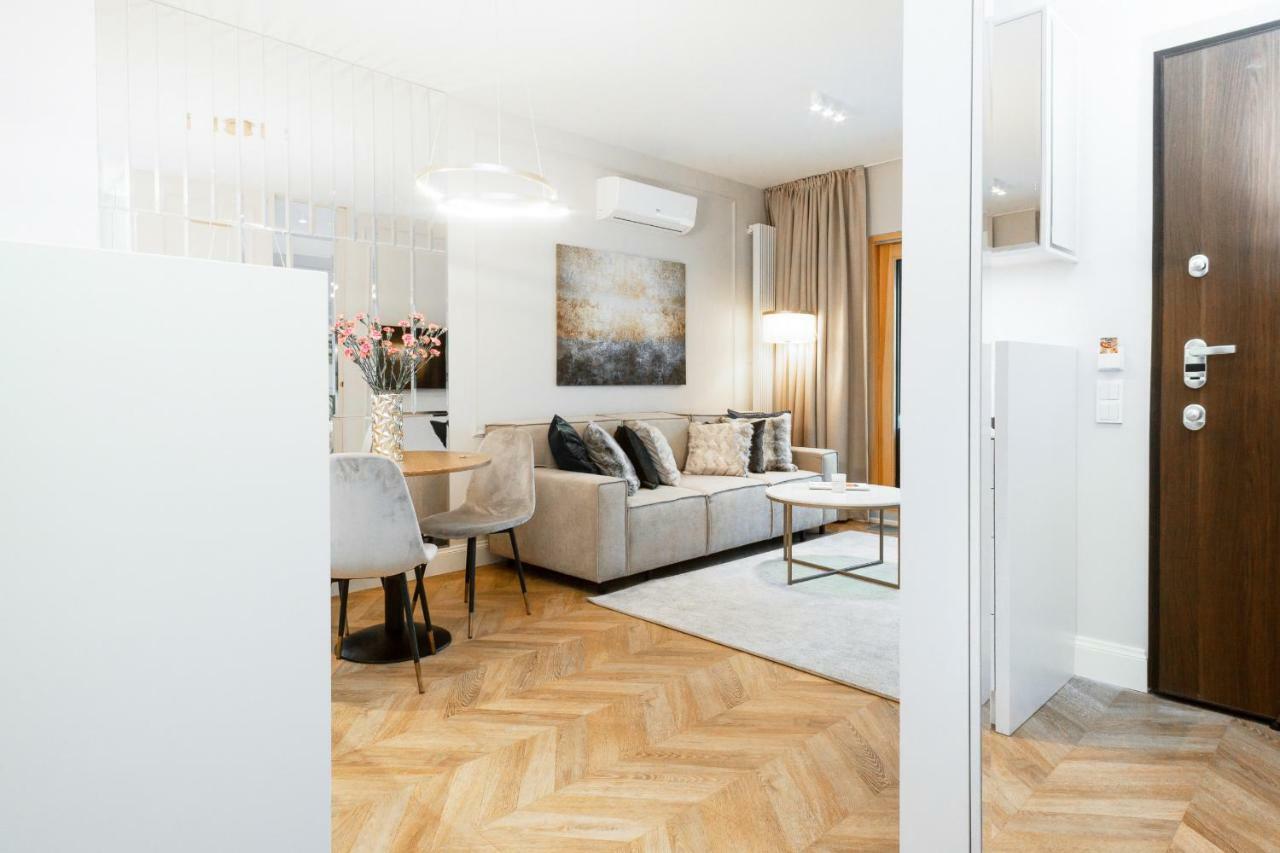 Mennica Residence Apartments By Renters Prestige Varsavia Esterno foto